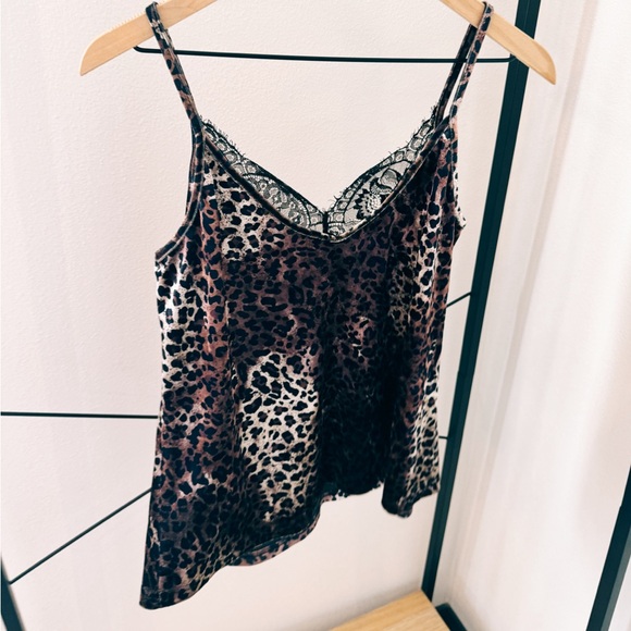Cheetah print tank with lace - Picture 4 of 6